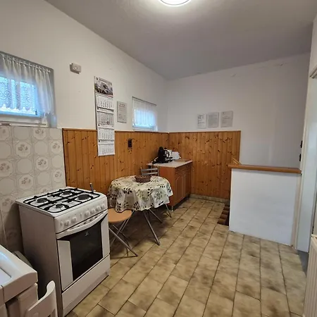 Marti Apartment *