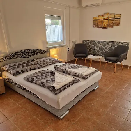 Apartment Marti *